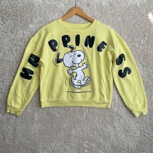 PEANUTS Snoopy Crewneck "Happiness" Graphic Sweatshirt Size M Classic Cartoon